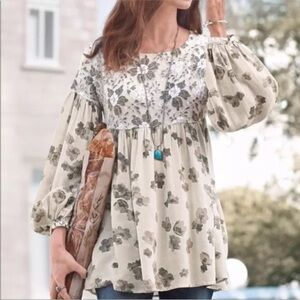 Anthropologie Sunday in Brooklyn Floral lace long sleeve babydoll top